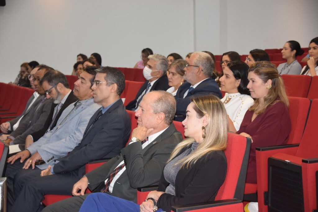 Membros do MPMA e autoridades de outras instituições do sistema de justiça acompanharam a apresentação