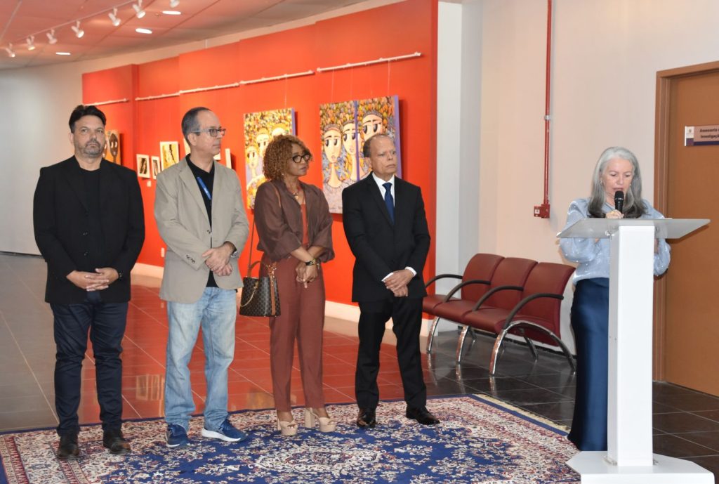 Rita de Cássia Maia Baptista fez a abertura da mostra