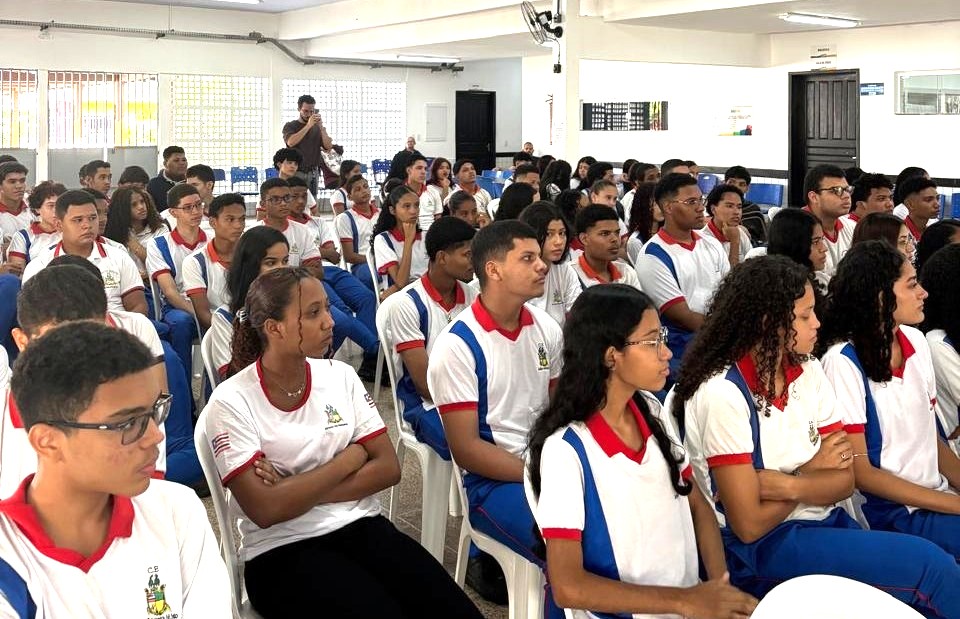 Alunos acompanharam as palestras