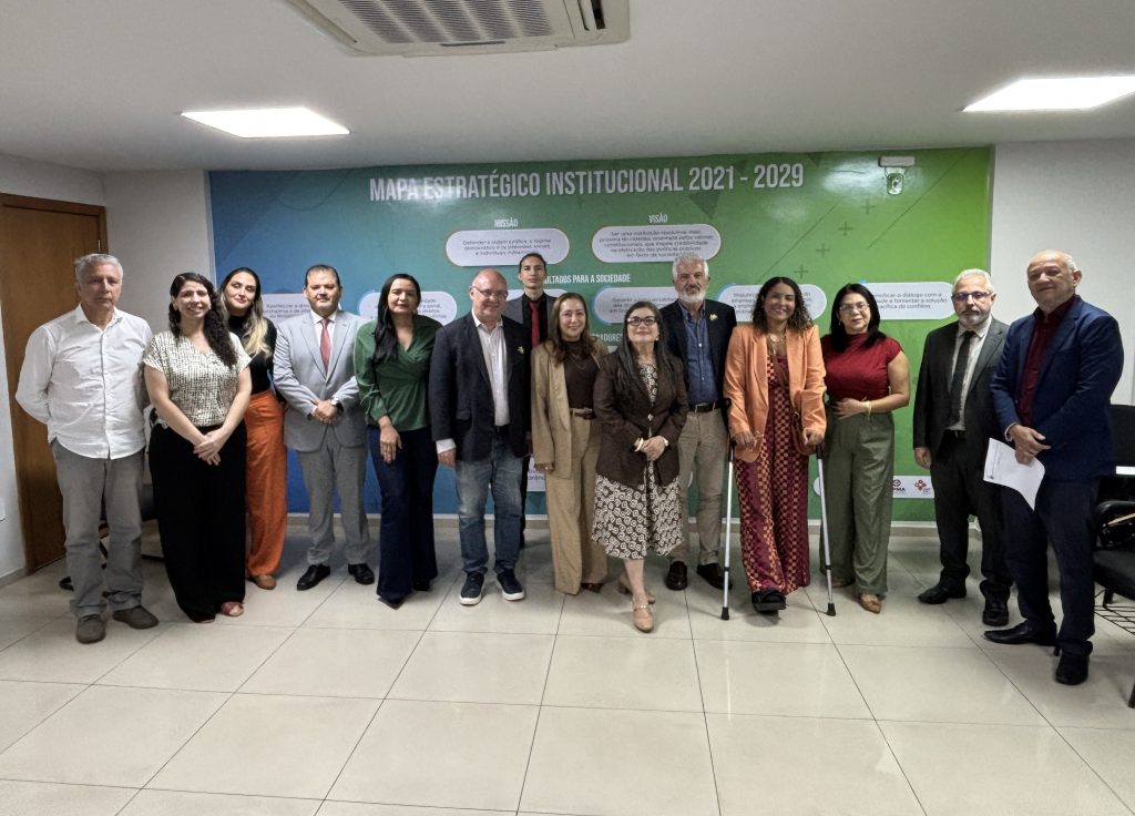 Realização de concurso público foi um dos temas discutidos