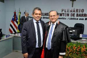 Danilo de Castro participa de solenidade no TCE 